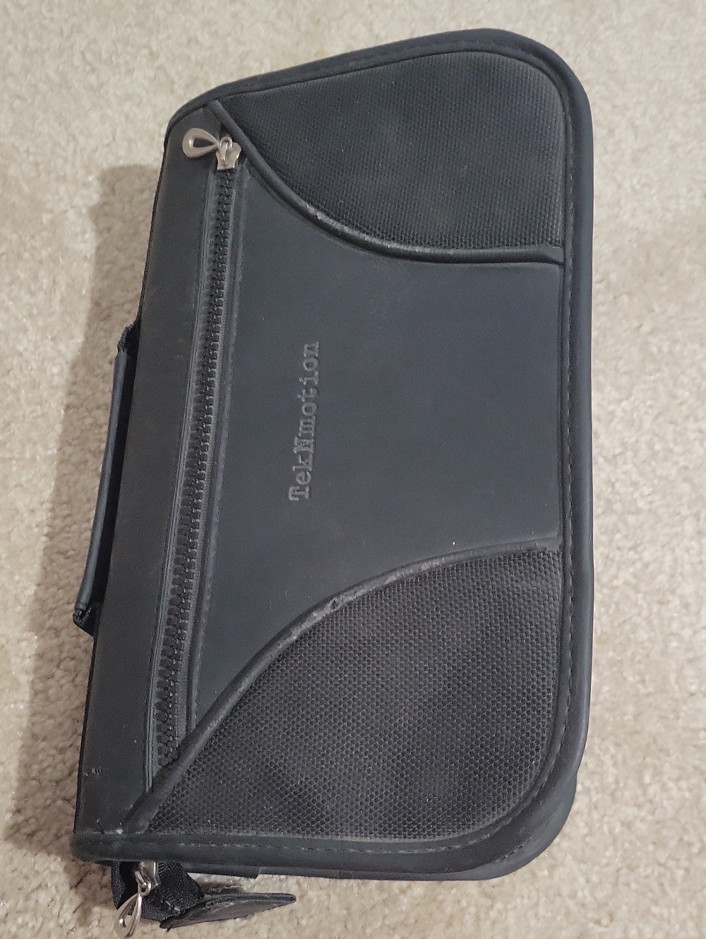 TekNmotion DVD/CD Case/Organizer For 64 DVDs With Cds